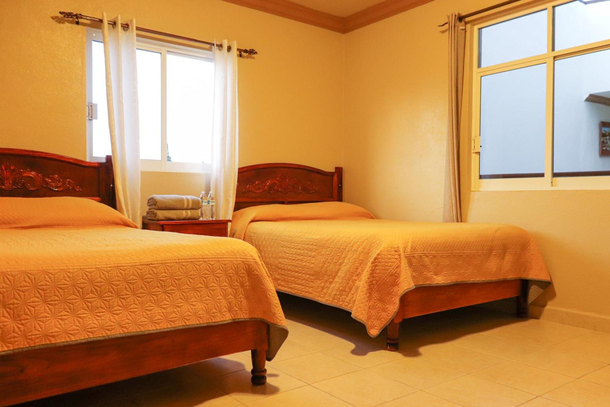 Hotel Coroneo Kültér fotó