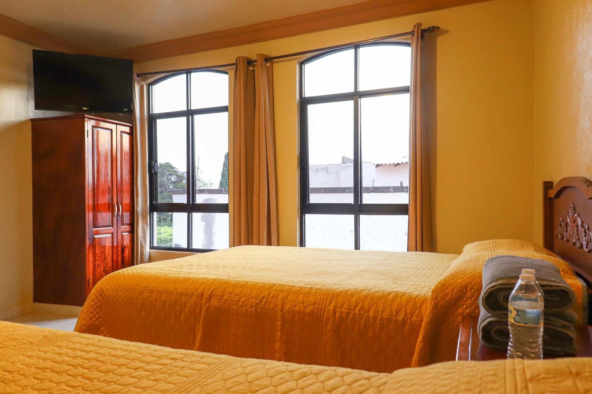Hotel Coroneo Kültér fotó